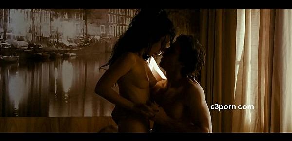  Nathalia Dill Hottest sex scenes